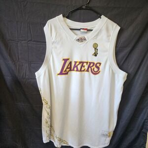 Majestic‎ Los Angeles Lakers Kobe Bryant 2009 The Finals  White Jersey XXL